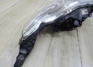 lampa LEWA przód PEUGEOT 208 europa 89905649 7