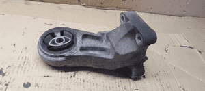 Łapa poduszka silnika Opel Movano III 113757025R 5