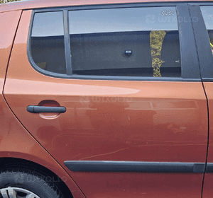 Skoda Fabia II 2 drzwi tył tylne lewe  prawe 9771 2