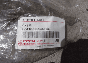 Toyota aygo ii dywaniki oryginalne komplet 14-23 3