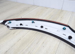 Subaru LEGACY 4/OUTBACK listwa lewa tył uz9813 mhm 10