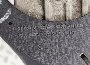 KIEROWNICA Skóra Multifunkcja Mitsubishi Colt VI 10