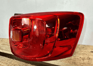 Lampa tyl tylna prawa vw jetta 5C 5C6 europa cala idealna 2