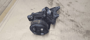 Pompa wody płynu Mercedes B-Klasa W245 2.0 DCI A6402010001 A6402020211 2