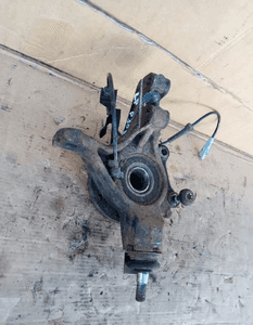 Zwrotnica piasta lewy przód przednia lewa Peugeot 308 T7 1.6 THP 5