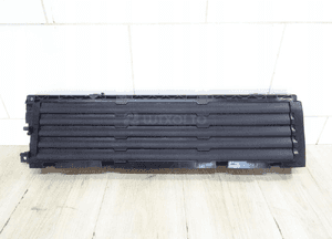 Kierownica powietrza żaluzja górna audi Q3 83A 83A121223 1