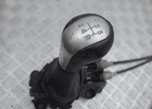 Yaris ii lewarek linki zmiany biegów 33530-0D040-0 radom 4
