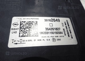 Opel corsa f prawa lampa przód H7 H15 39162649 9