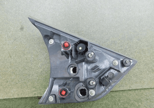 Lampa prawa tylna prawy tył nissan x trail T32 13- 2