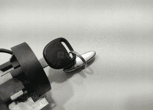 STACYJKA KLUCZYK KOSTKA CADILLAC CTS II 92184907 2007-2014 EUROPA 4