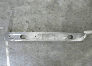 Audi A4 B9 8W0 idealna belka przednia 9