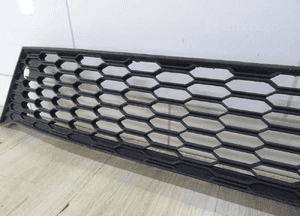 Mitsubishi asx lift 17- kratka zderzaka przód 6402A505 5