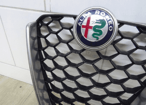 Alfa romeo giulia 16- grill atrapa 156119585 3