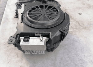 Głośnik głośniki subwoofer Porsche Cayenne II Burmester 4