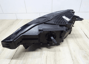 VOLVO XC60 II LIFT lampa prawa przód  FULL LED 32342515 MID 7