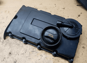 Pokrywa zaworów dekiel VW Passat B6 Caddy Touran 2.0 TDI 03G103475 03G103469 2