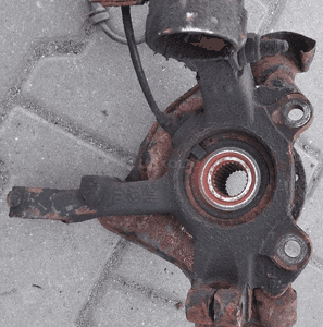 Fiat Stilo 06 1.6 16V zwrotnica piasta przod prawa lewa 1