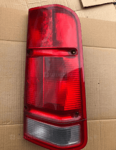 Lampa tylna prawa górna Land Rover Discovery 2 II 1998-2002 1