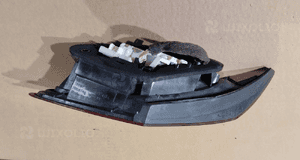 Lampa lewa tył tylna w klape opel astra j iv hb 2