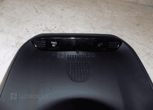 Volvo XC40 lampka podsufitki oświetlenia kabiny 31457848 2