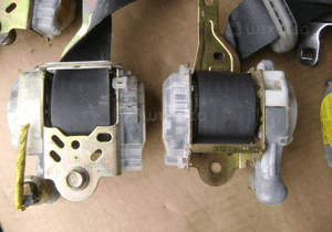 Subaru Forester 03-06 pas bezpieczenstwa przod p/l