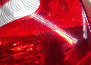 Lampa prawy tył tylna skoda yeti 5L0945096 5