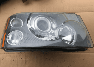 Lampa przednia prawa RHD anglik XBC501703 Range Rover Sport L320 2005-09 1