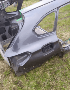 Bmw X1 F48 prawy tylny błotnik ćwiartka prawa tył słupek b próg 2