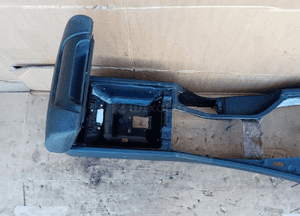 Tunel środkowy podłokietnik BMW E39 8159687 7