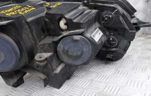 Lampa lewy / prawy przód toyota proace ii 9808581280 / 9808581180 18