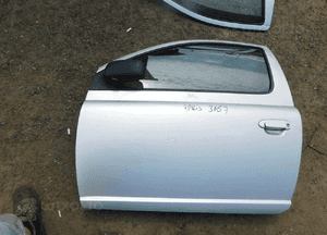 yaris drzwi nr 31457 WYSYŁKA