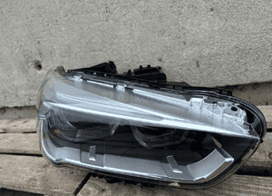 Lampa przod przednia prawa bmw X1 F48 7495004 7495004-06 full led euro cala 3