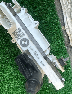 Zamek dociąg drzwi soft close bmw 6 G32 7