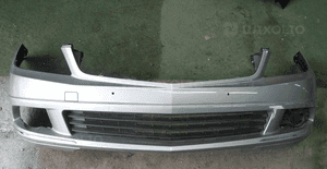 Mercedes 204 pod chrom idealny zderzak przedni 1