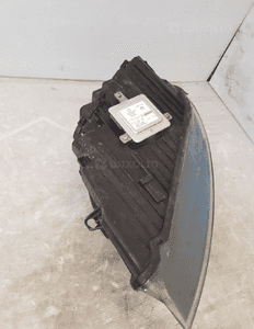 LAMPA PRAWY PRZÓD PRZEDNIA VOLVO V40 II XENON UK 31420010 11