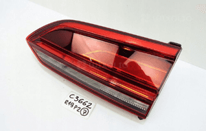 Lampa prawa prawy tył vw touareg iii 760945094A 3
