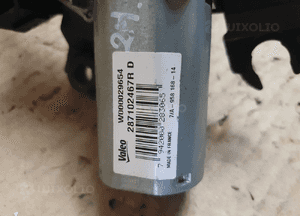SILNICZEK WYCIERACZKI TYŁ 287102467R DUSTER I LIFT 6