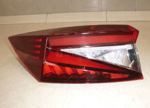 Skoda enyaq iv lampa lewy tył lewa tylna led oem 4