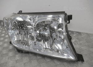 Lampa prawa przód przednia toyota land cruiser J200 2007-2015 5