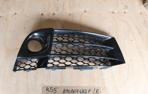 Kratka zderzaka prawa audi RS5 8T 8T0807682F 2013 2