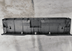 Nakładka osłona pasa tylnego Toyota Auris 64716-02120 2