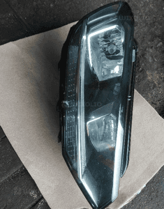 lampa prawa przód touran 15- 5TB941006A europa 1