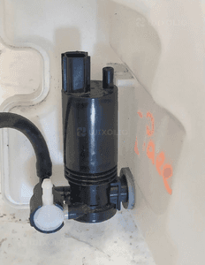 JAGUAR I-PACE X590 ZBIORNIK PŁYNU DO SPRYSKIWACZY SZYBY PRZEDNIEJ CZOŁOWEJ POMPKA 7