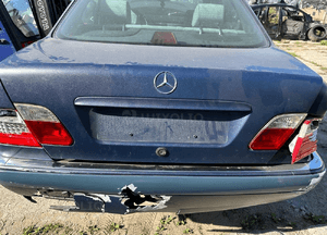 Mercedes e 210 2,9 td drzwi klapa zamek fotel szyba dach 2