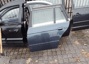 drzwi lewe tył bmw e 39 kombi