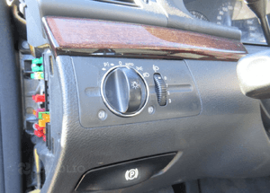 WŁĄCZNIK PRZEŁĄCZNIK ŚWIATEŁ MERCEDES E-KLASA W211 2002- 2