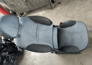 Fiat Stilo 06 3D fotel przod przedni prawy 1