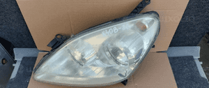 Przod przednia lampa lewa opel zafira b 2
