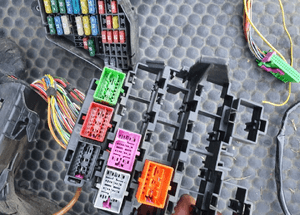 Wiazka Instalacja Wnetrza EUROPA AUDI A4 B6 Benzyna 3.0 ASN V6 Kombi Automat 8