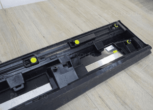 Listwa Drzwi Prawy Przód E-Tron 4KE 4KE853960 10